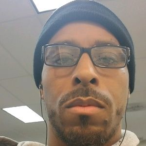 Meet your Posher, Elliot